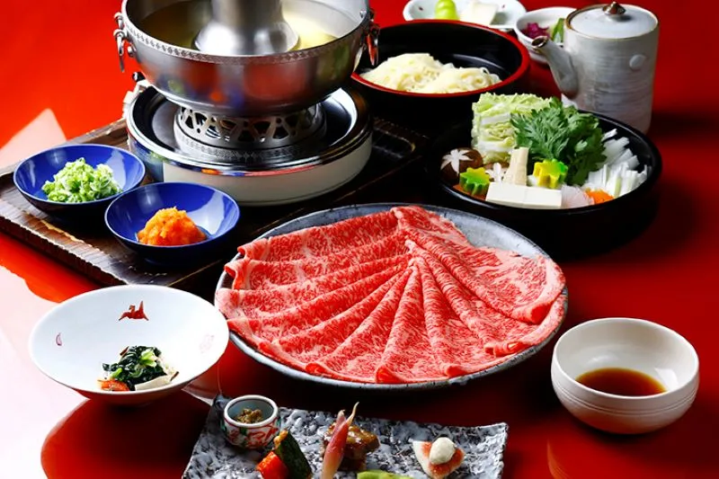 12 nhà hàng Sukiyaki ngon nức tiếng thu hút thực khách