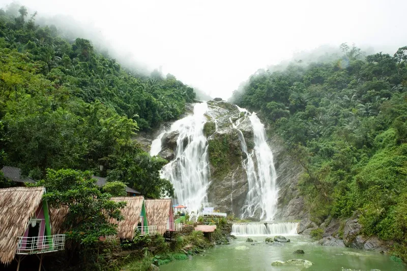 17 địa điểm du lịch Quảng Ngãi hoang sơ giữa miền Trung nắng gió