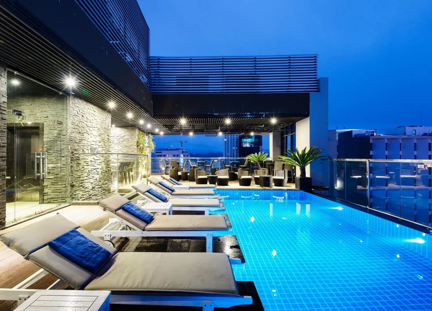 Alana Nha Trang Beach Hotel, sự yên tĩnh giữa thành phố nhộn nhịp