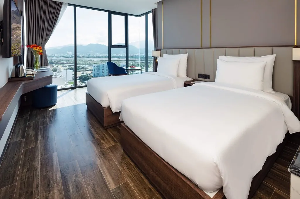 Amber Hotel Nha Trang – Khách sạn 3 sao mọc giữa lòng phố Tây Nha Trang