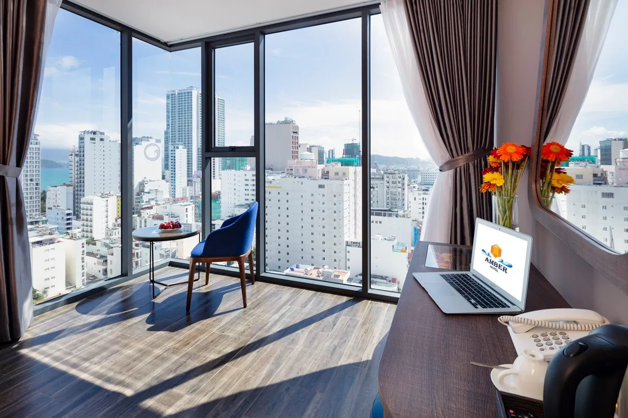 Amber Hotel Nha Trang – Khách sạn 3 sao mọc giữa lòng phố Tây Nha Trang