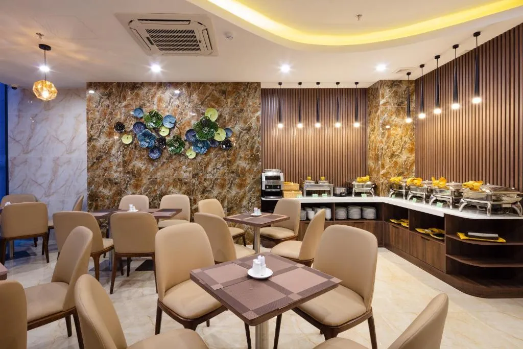 Amber Hotel Nha Trang – Khách sạn 3 sao mọc giữa lòng phố Tây Nha Trang