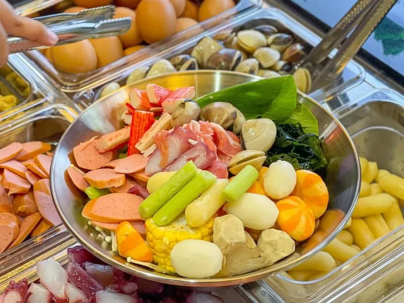 Ăn sập quán với 5+ địa điểm Buffet Tokbokki cực ngon tại Sài Gòn