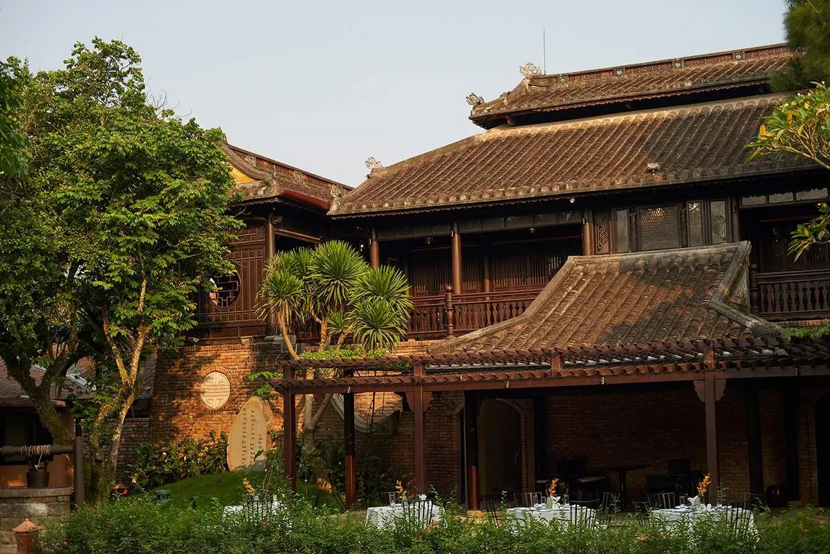 Ancient Hue Garden Houses, nét kiến trúc cung đình đầy ấn tượng