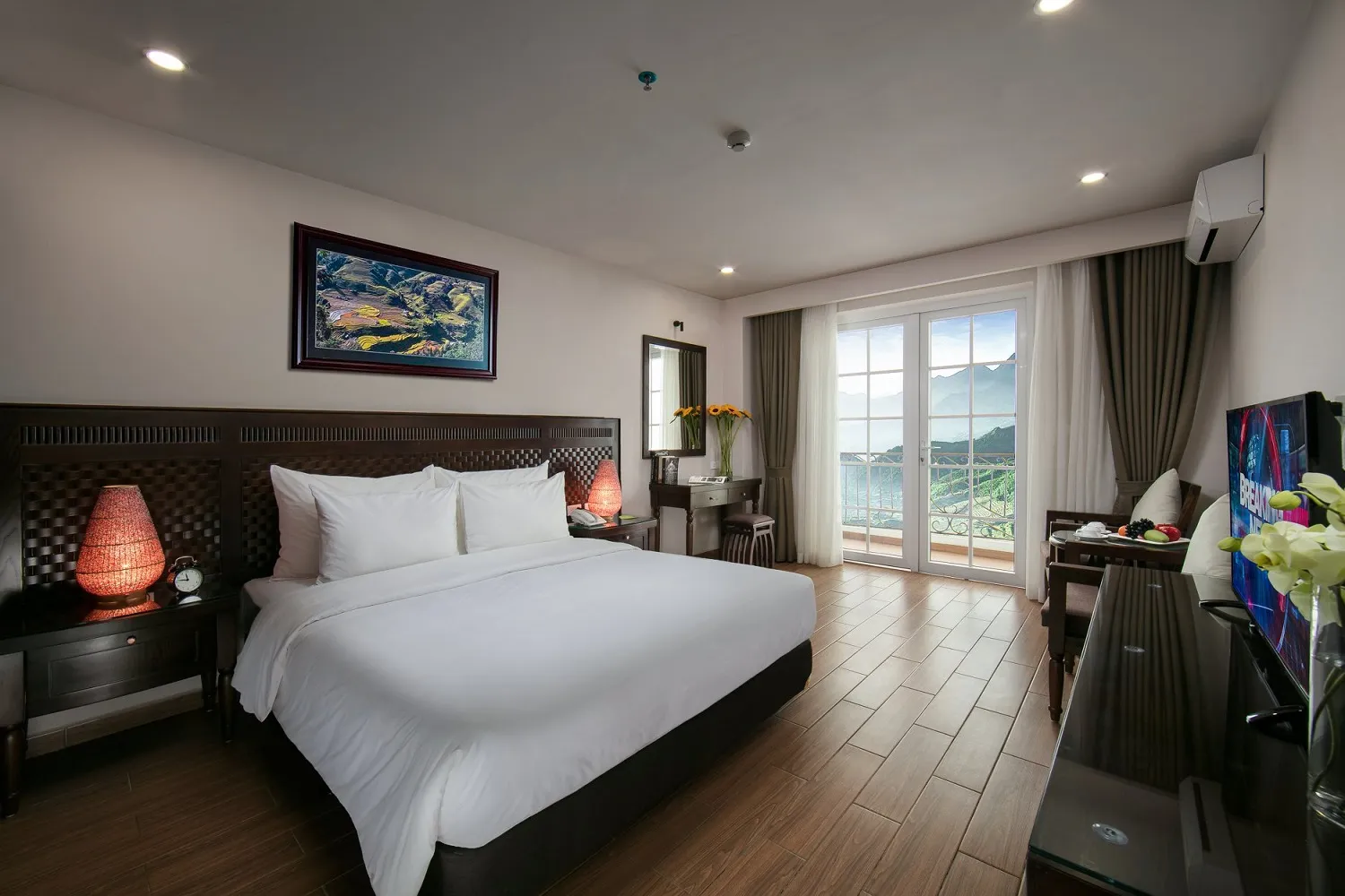 Azure Sapa Hotel – Khách sạn 4 sao với kiến trúc Pháp cổ điển, sang trọng có phòng Dorm đầy mới lạ