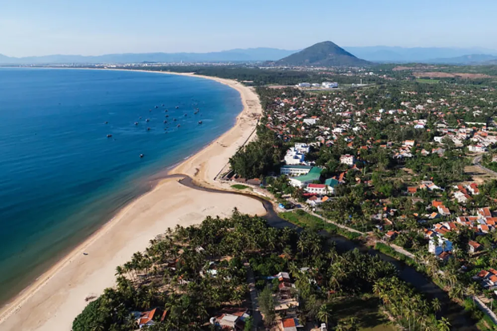 Bãi biển Long Thuỷ Phú Yên – Nét đẹp hoang sơ, thanh bình