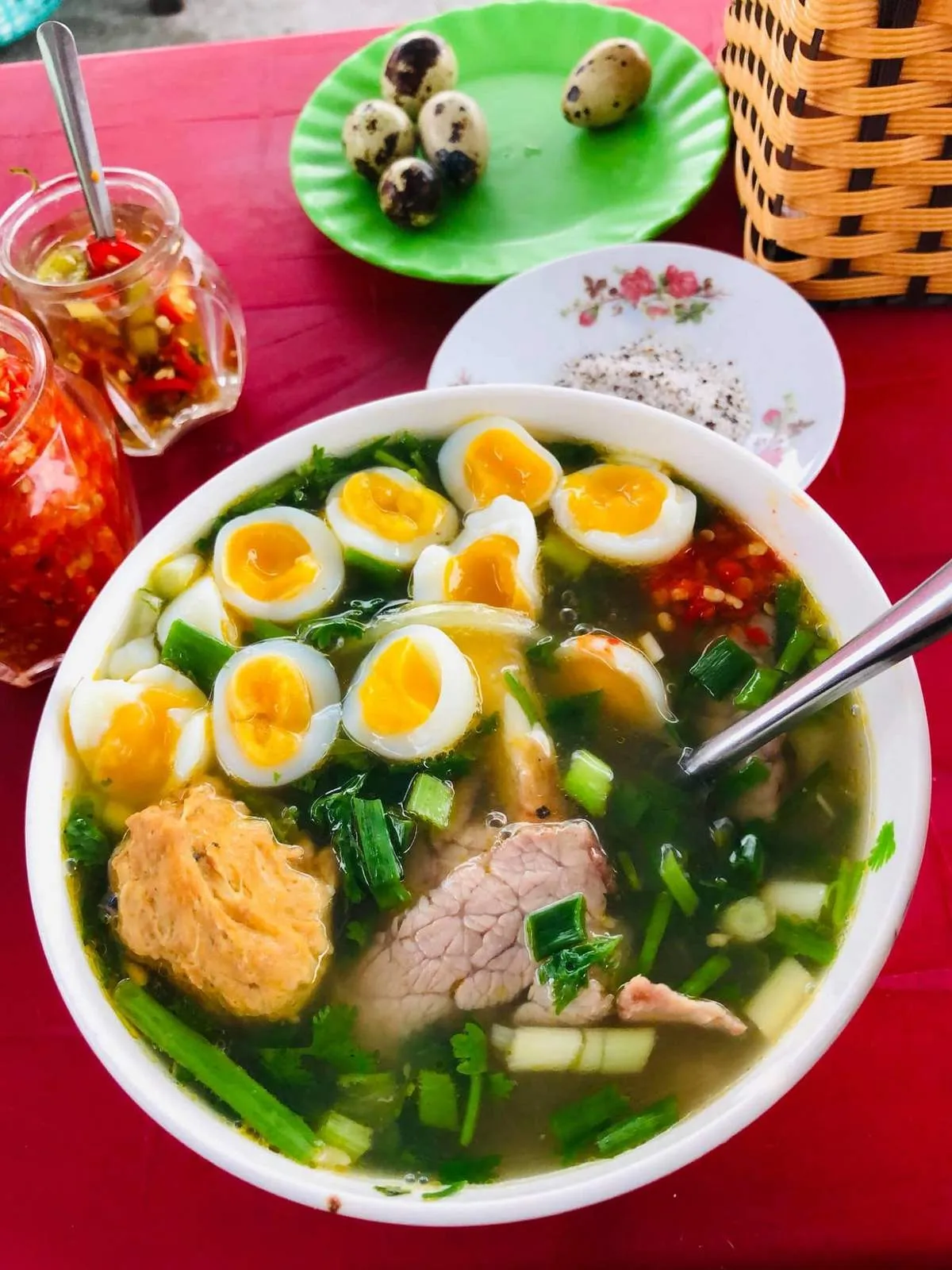 Bánh canh cá lóc Bà Triệu Huế – Món ngon khó cưỡng được tạo nên từ cái tâm và cái tình