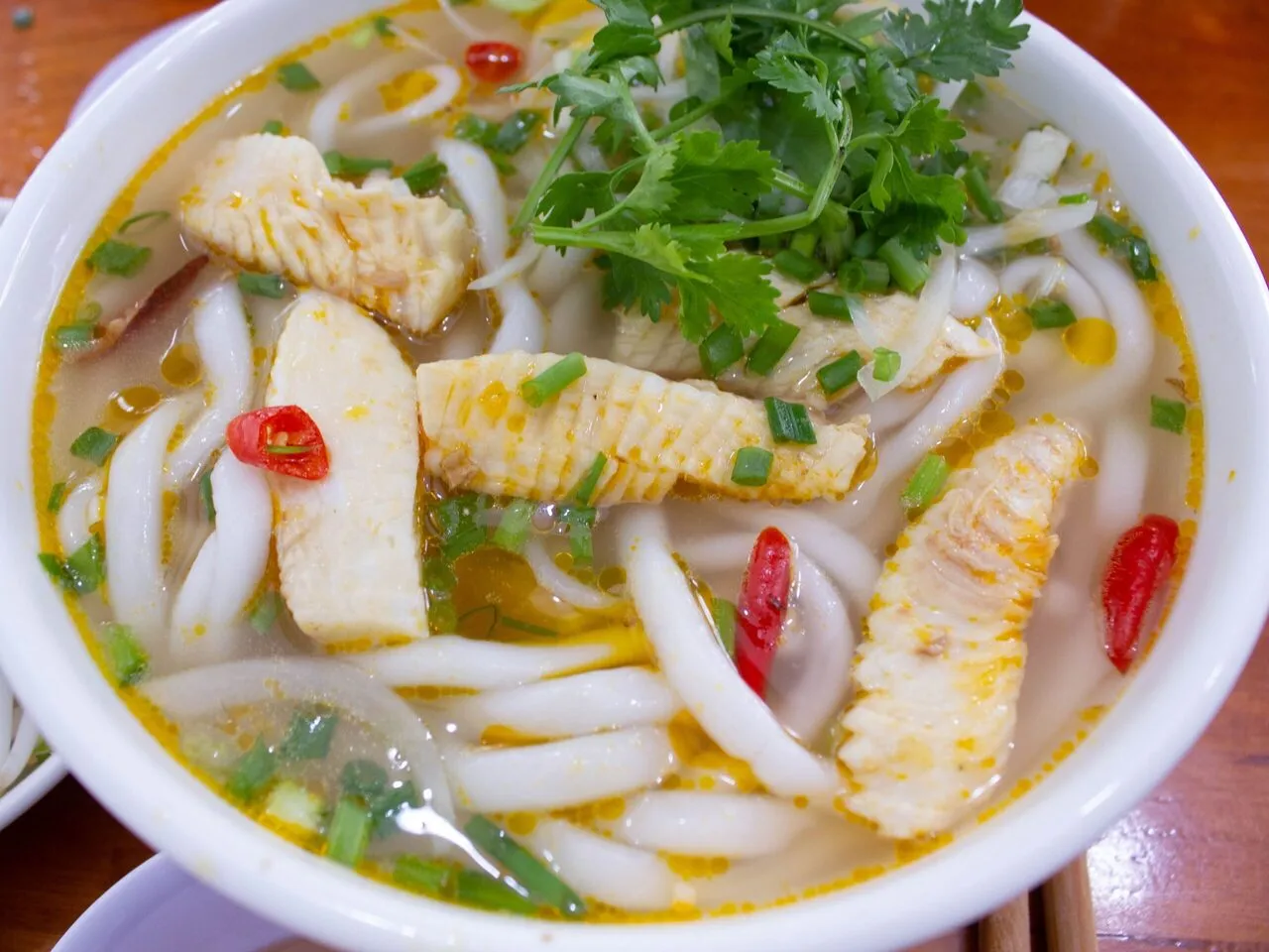 Bánh canh cá lóc – Món ăn dân dã không thể thiếu của người dân xứ Huế