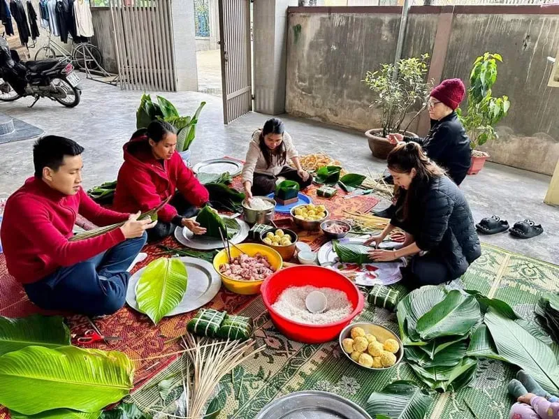 Bánh chưng, món bánh biểu tượng của Tết cổ truyền Việt Nam