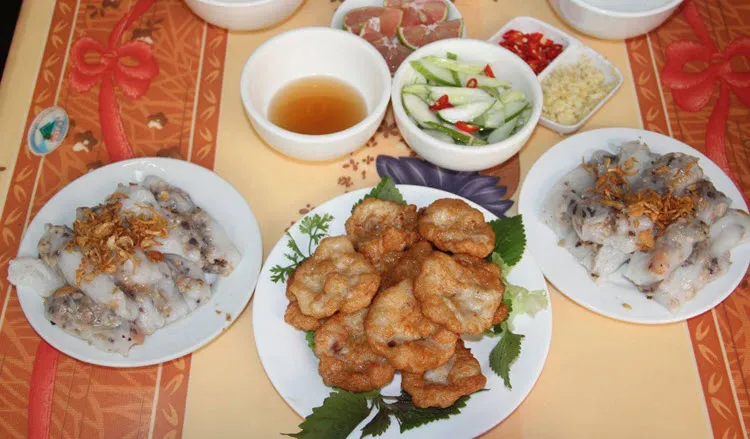 Bánh cuốn chả mực Hạ Long – Món ăn gây thương nhớ của vùng đất mỏ