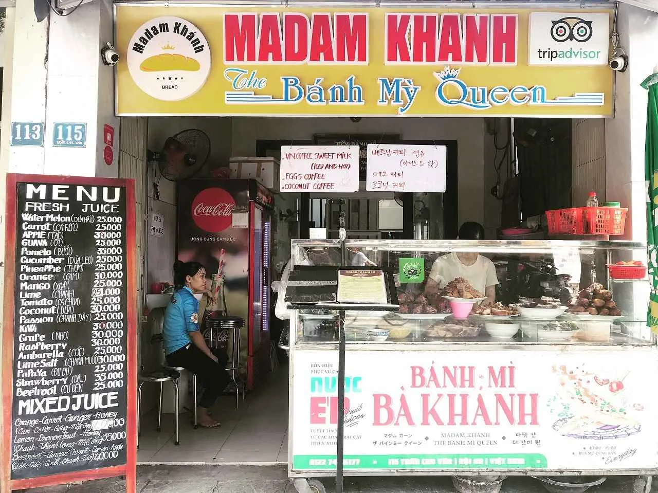 Bánh mì Madam Khánh Hội An – Trải nghiệm bánh mì ngon nhất thế giới