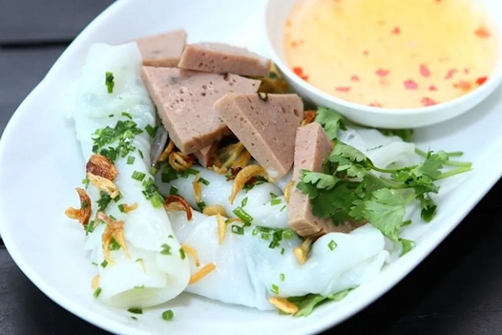 Bánh ướt chả bò và bánh hỏi lòng heo Phú Yên – Kỳ phùng địch thủ trong danh sách món ngon Xứ Nẫu