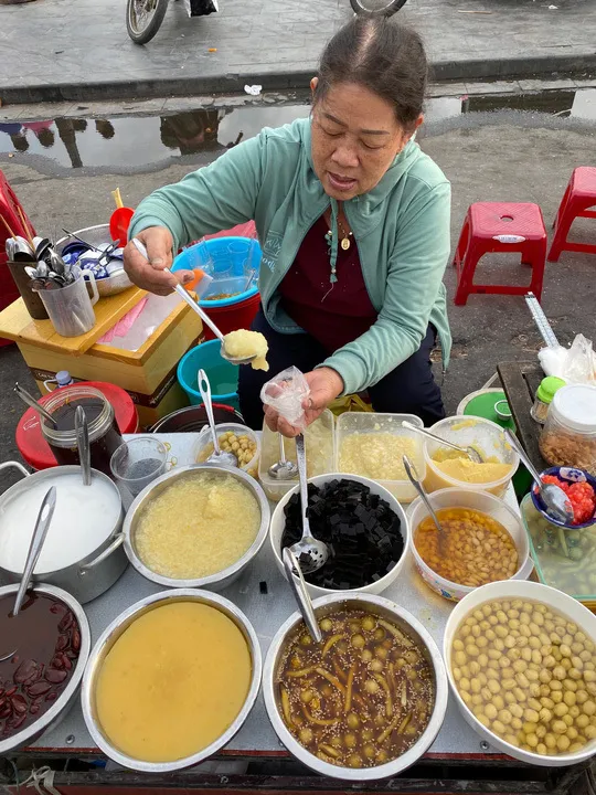 Bật mí 10 quán chè Hội An ngon mê ly làm ngọt mát những ngày dạo chơi đô thị cổ