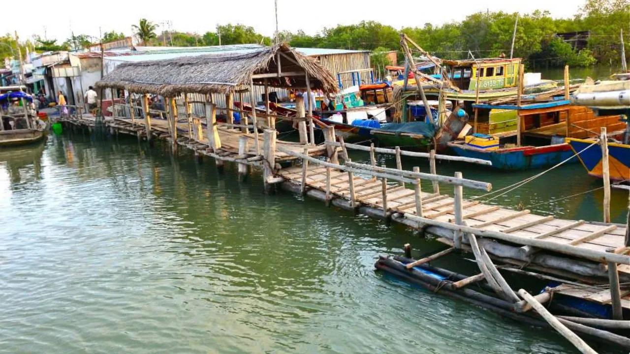 Bè hào Đực Nhỏ Long Sơn – Trải nghiệm thiên đường ẩm thực hải sản tươi sống tại Vũng Tàu