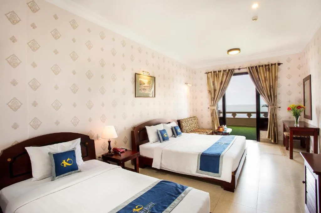 Beachfront Hotel, khách sạn nằm trên ngọn đồi hướng biển độc đáo