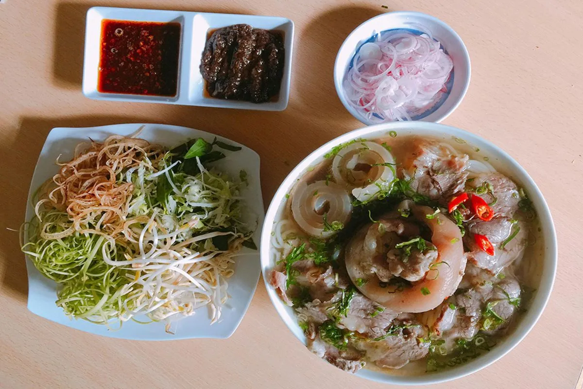 Bún bò Nhà Thờ, hương vị Đà Lạt giữa phố Bảo Lộc