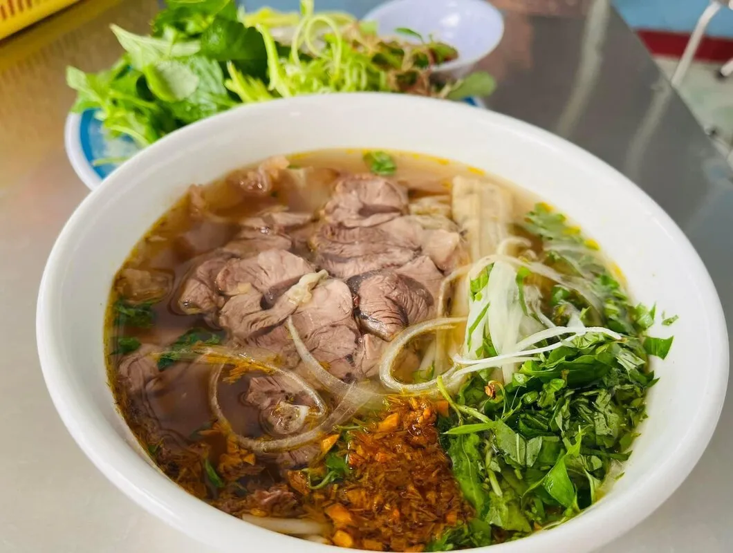 Bún bò Vũ Khánh, thu hút đông đảo thực khách bằng hương vị truyền thống