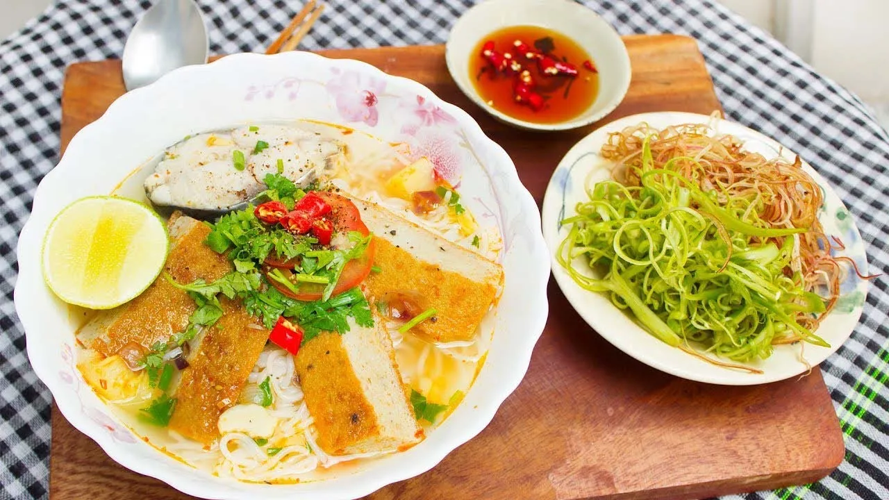 Bún chả cá – Đặc sản Nha Trang đậm đà hương vị miền biển