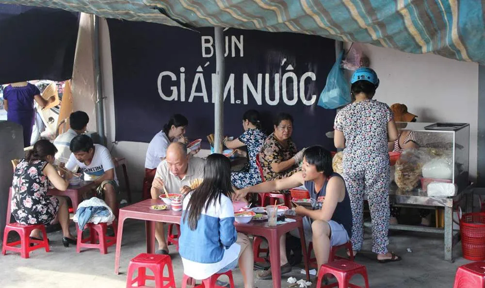 Bún giấm nuốc – Hương vị của mảnh đất Cố đô