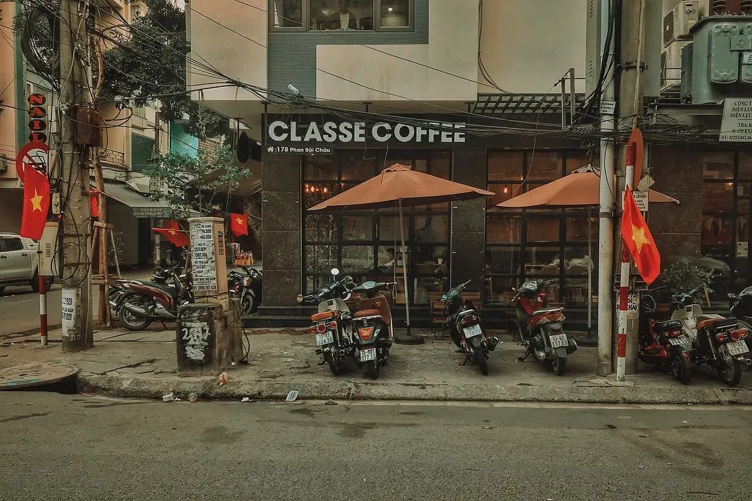 Cả vùng trời bình yên đến lạ tại Classe Coffee n Books