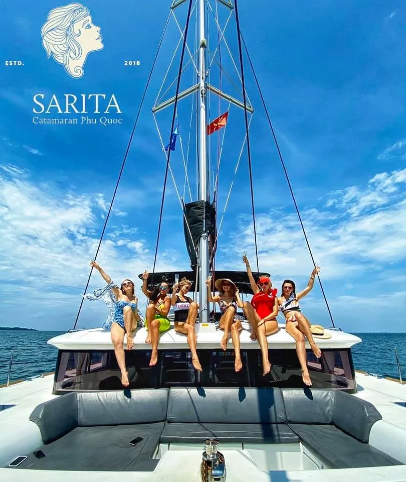 Catamaran Sarita – Đẳng cấp du thuyền 5 sao trên đảo Ngọc