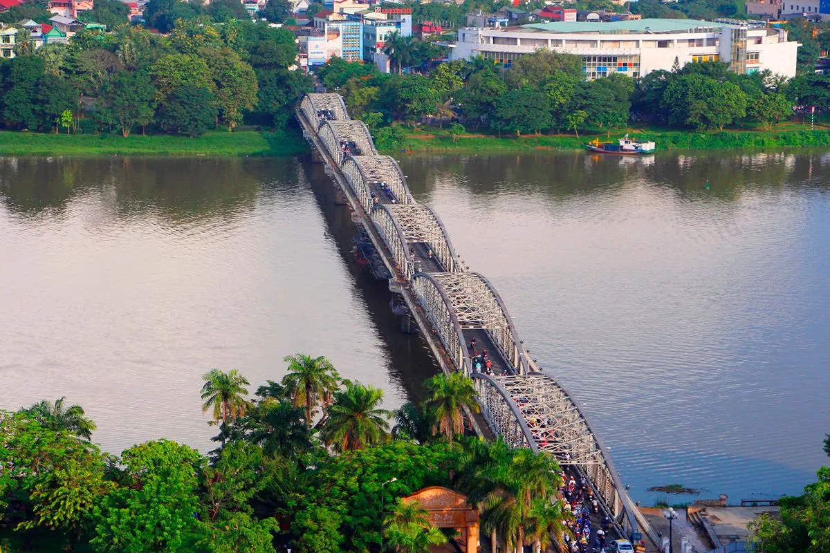 Cầu Trường Tiền – Sáu vài mười hai nhịp nhớ thương của mảnh đất Cố đô