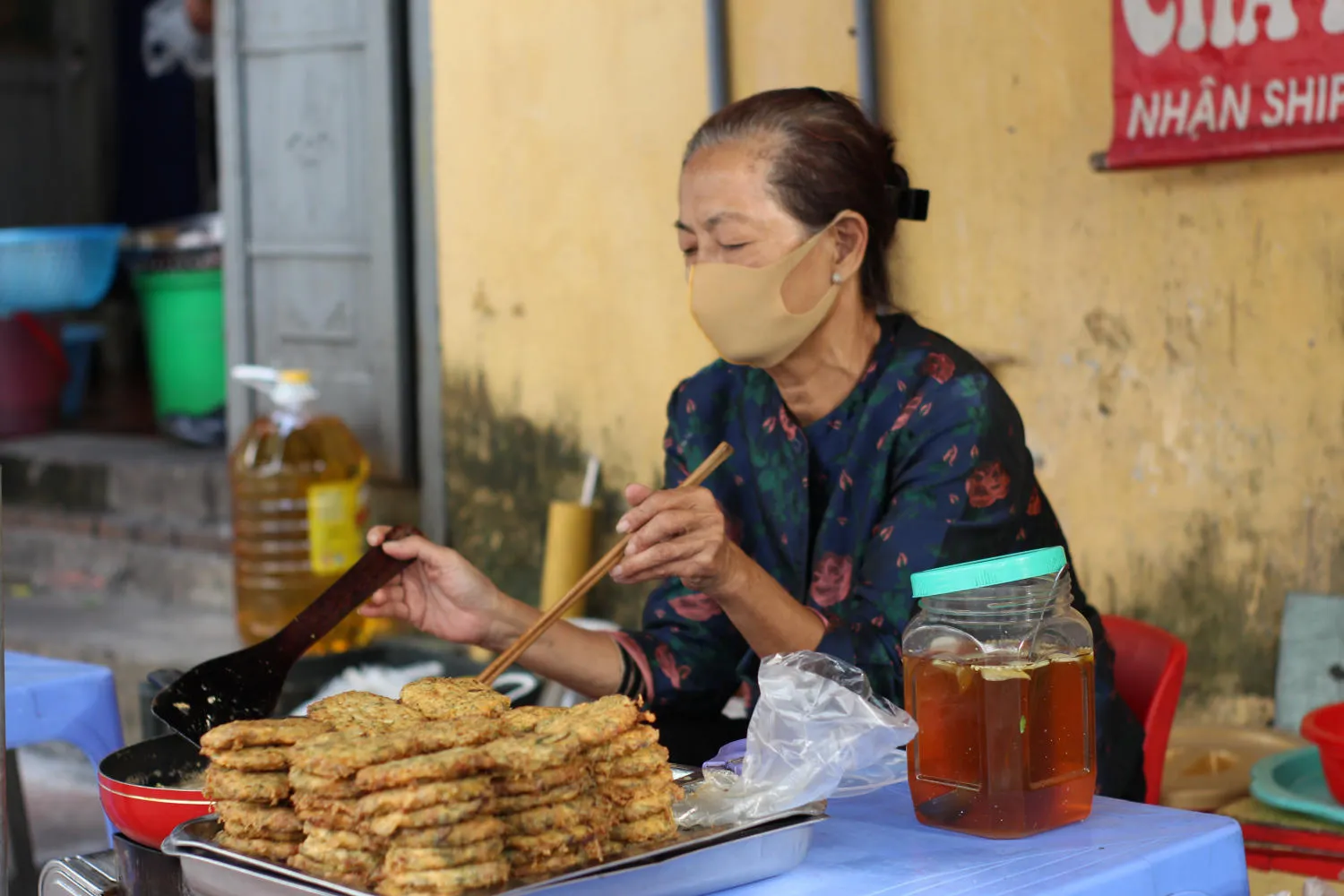 Chả rươi Hà Nội – Hương vị món ăn đến từ vùng sông nước