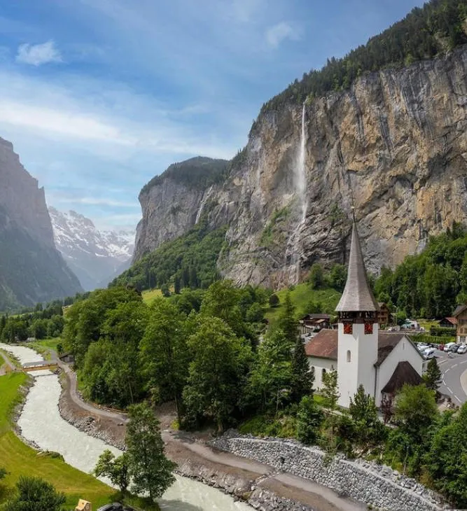 Check in làng Lauterbrunnen Thụy Sĩ thơ mộng, đẹp đắm say