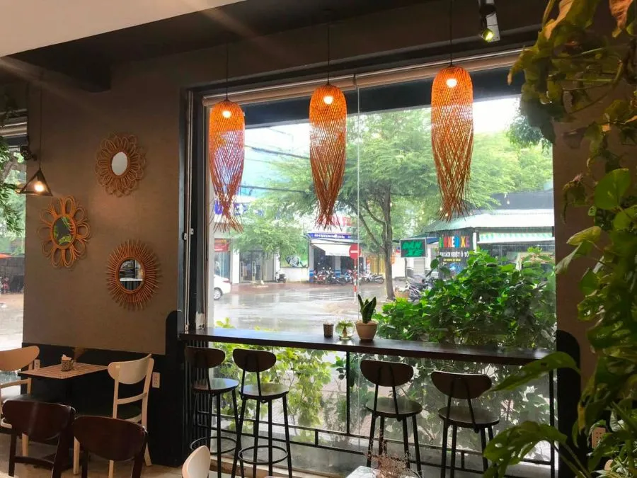 Check in The Moon Coffee TRĂNG, quán cà phê bánh ngọt cực hot