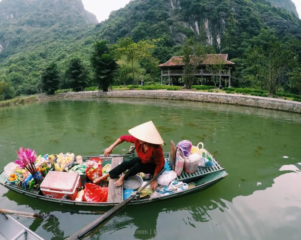 Chèo thuyền ở Tam Cốc – Hoạt động không mới mẻ nhưng cực kỳ thu hút