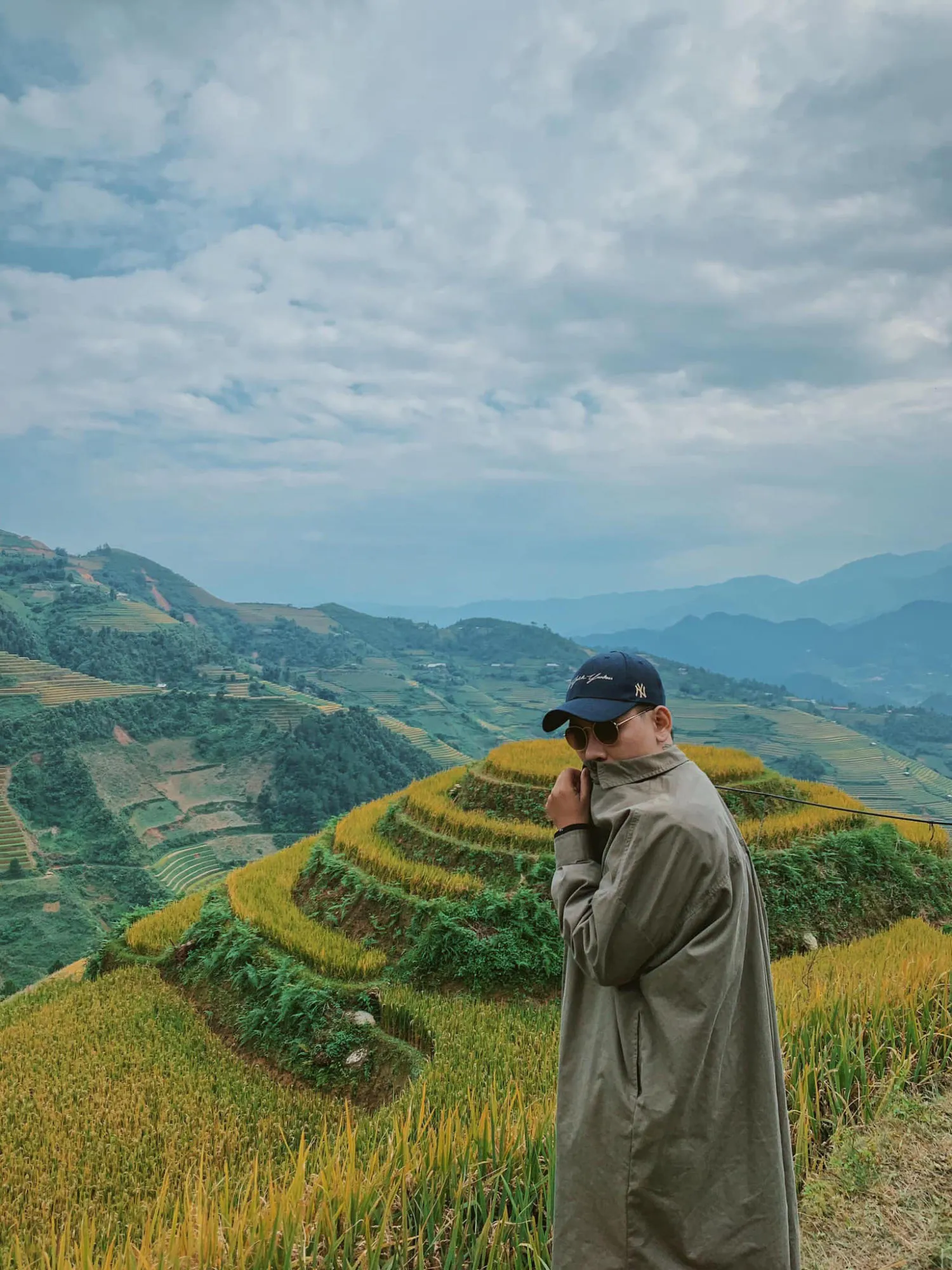 Chiêm ngưỡng Mù Cang Chải cuối mùa lúa chín đẹp say đắm lòng người