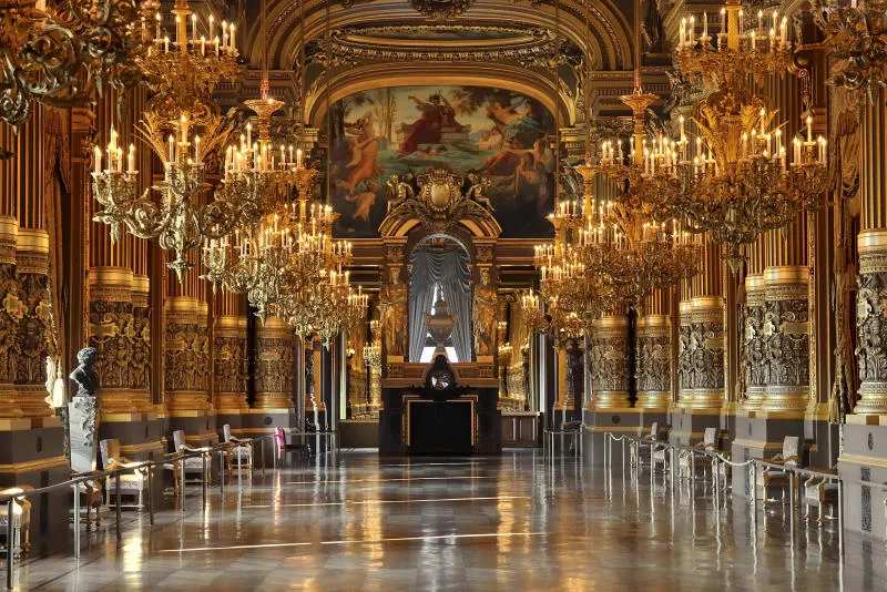 Chiêm ngưỡng nhà hát Opera Palais Garnier nổi tiếng