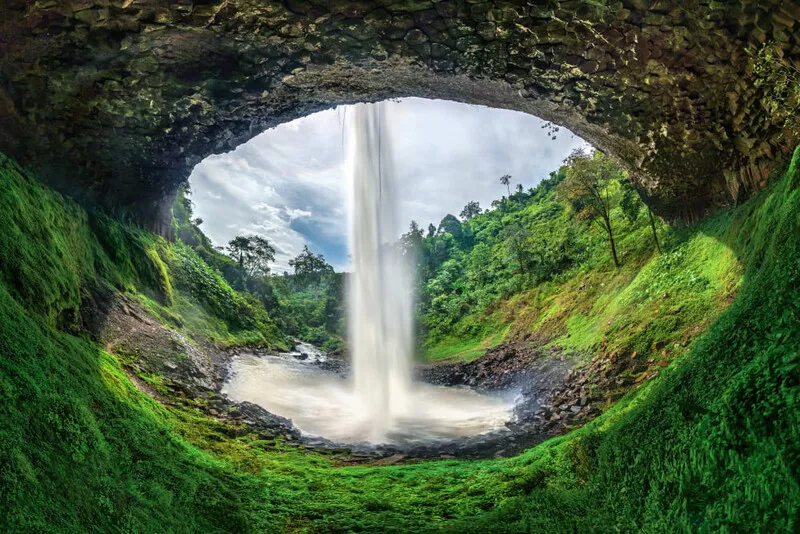 Chiêm ngưỡng thác Liêng Nung với vẻ đẹp hoang dã, phóng khoáng và siêu thực