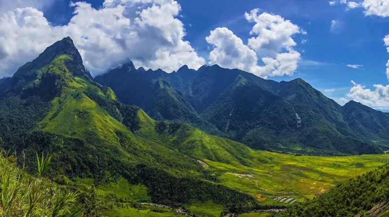 Chinh phục dãy Hoàng Liên Sơn hùng vĩ, đầy ấn tượng