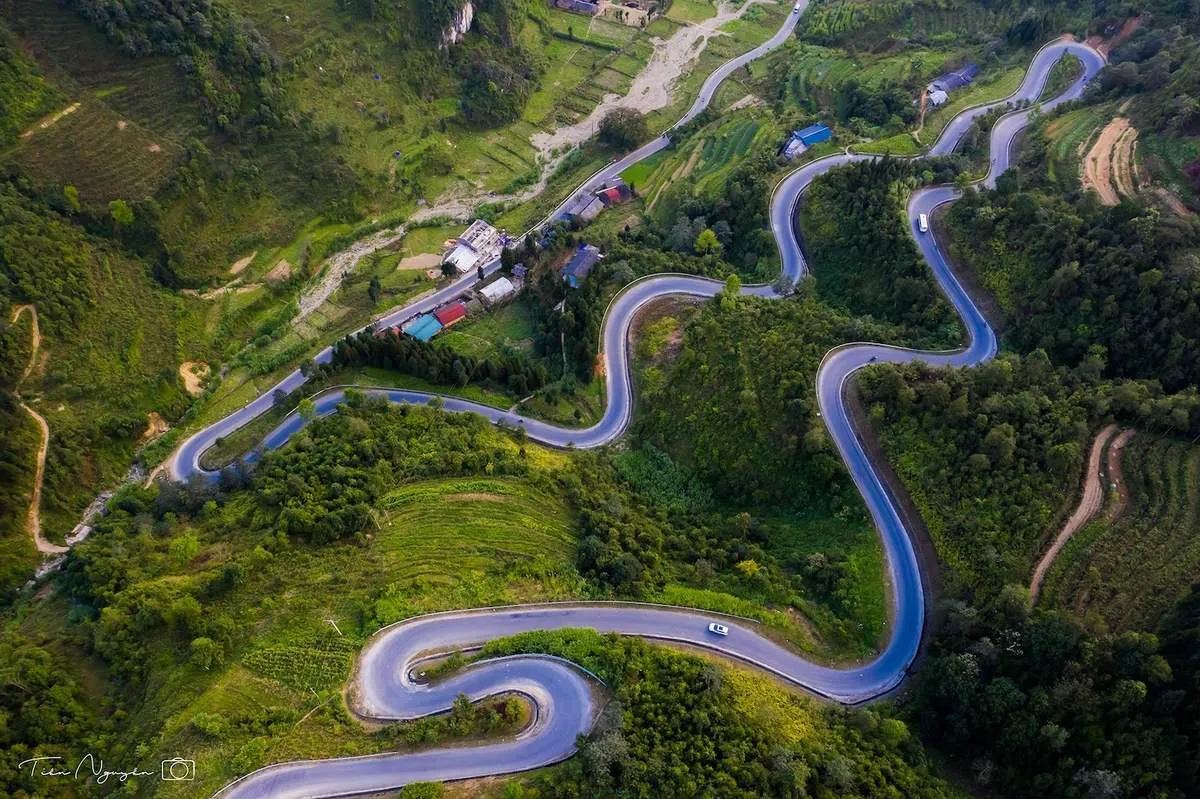 Chinh phục Đèo Mã Pì Lèng – ‘Tứ đại đỉnh đèo’ của vùng núi đất Bắc