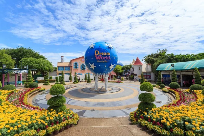 Chinh phục Dream World Bangkok với loạt không gian chủ đề hấp dẫn