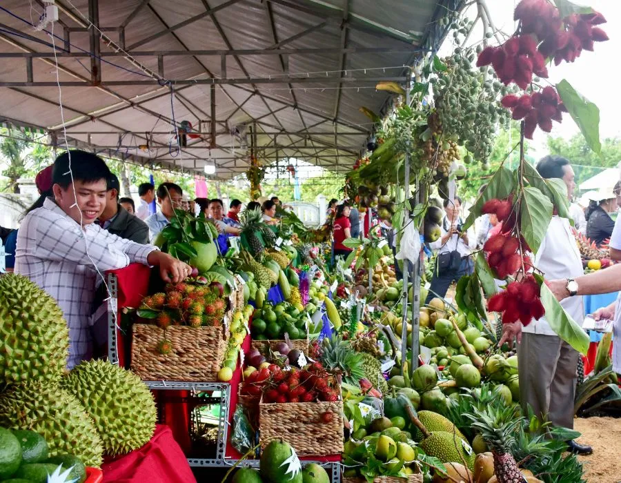 Chinh phục Lễ hội sông nước miệt vườn cồn Mỹ Phước