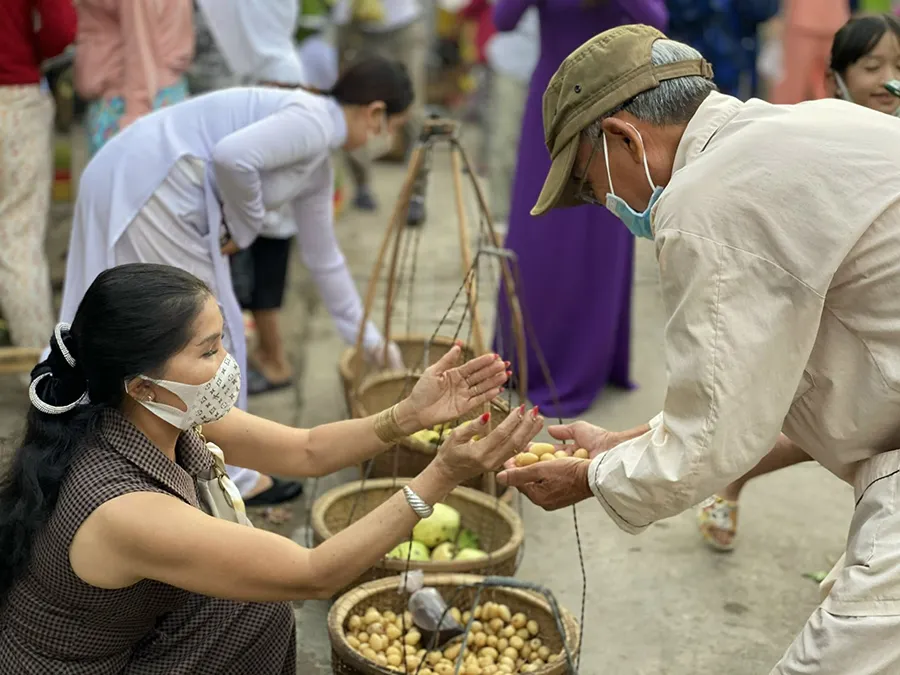 Chợ lá Tây Ninh và phong cách mua bán vô cùng độc đáo