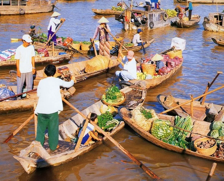 Chợ nổi Năm Căn Cà Mau, nơi sở hữu cách bán hàng vô cùng độc đáo