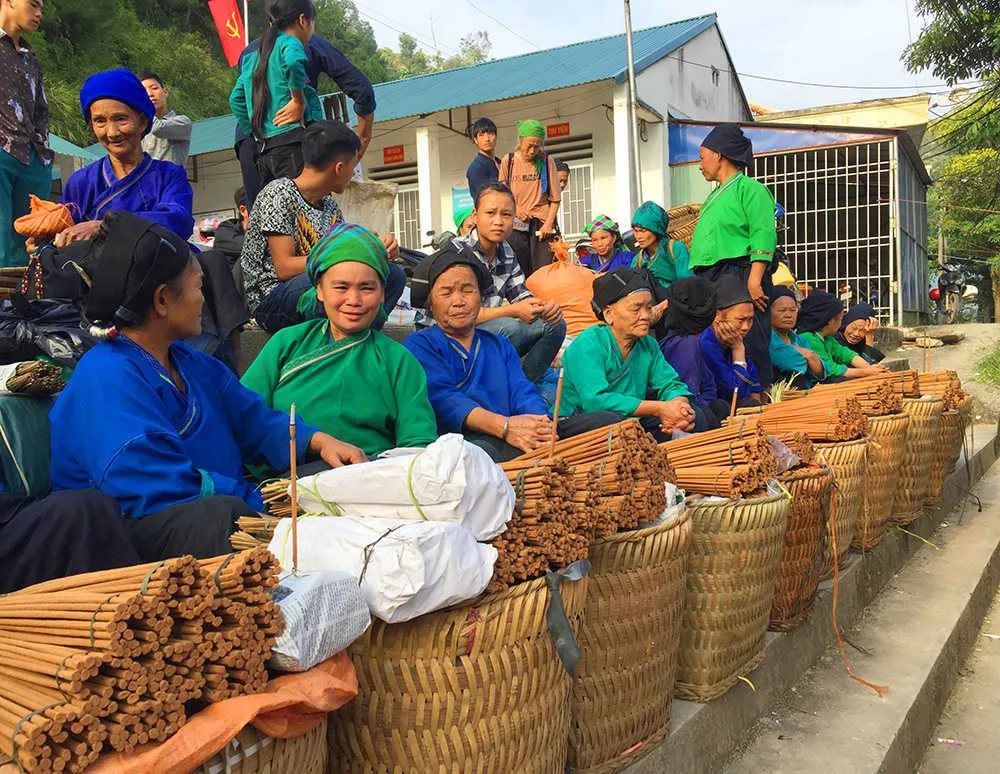 Chợ phiên Hoàng Su Phì – Nét đẹp văn hóa độc đáo nơi cao nguyên đá