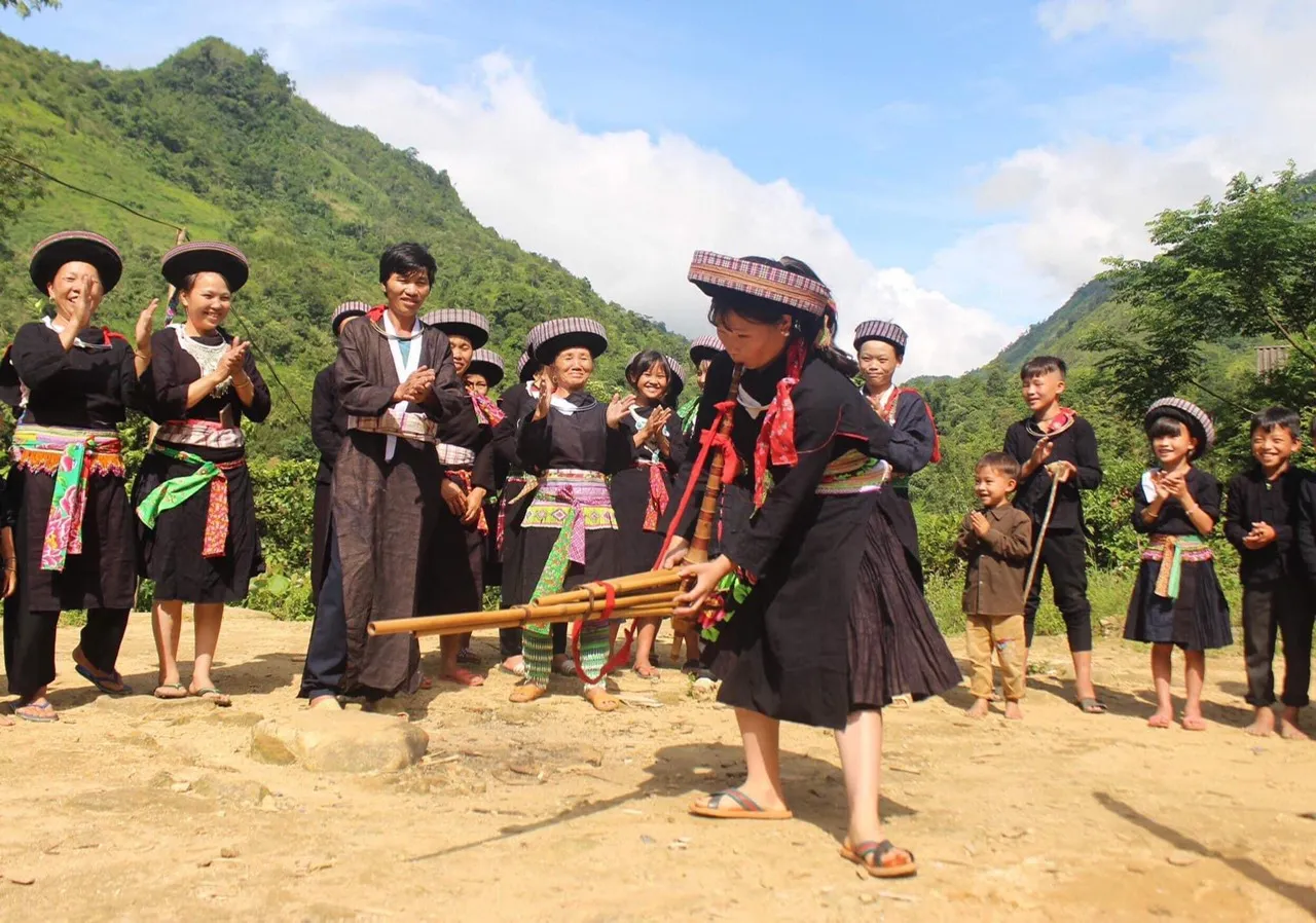 Chợ tình Sapa – Nét đẹp văn hóa của người Mông ở Tây Bắc