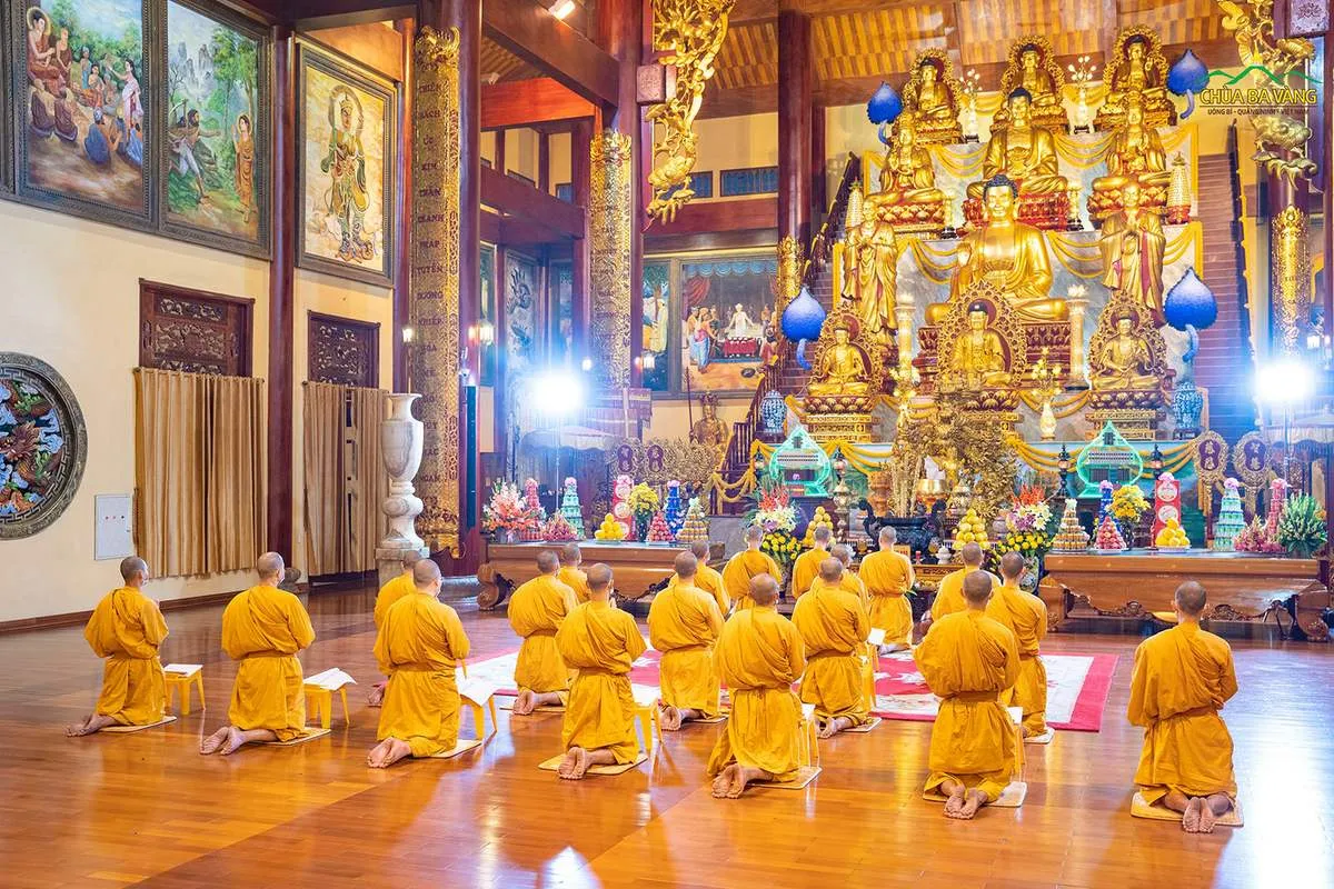 Chùa Ba Vàng – Điểm du lịch tâm linh hàng đầu tại Quảng Ninh