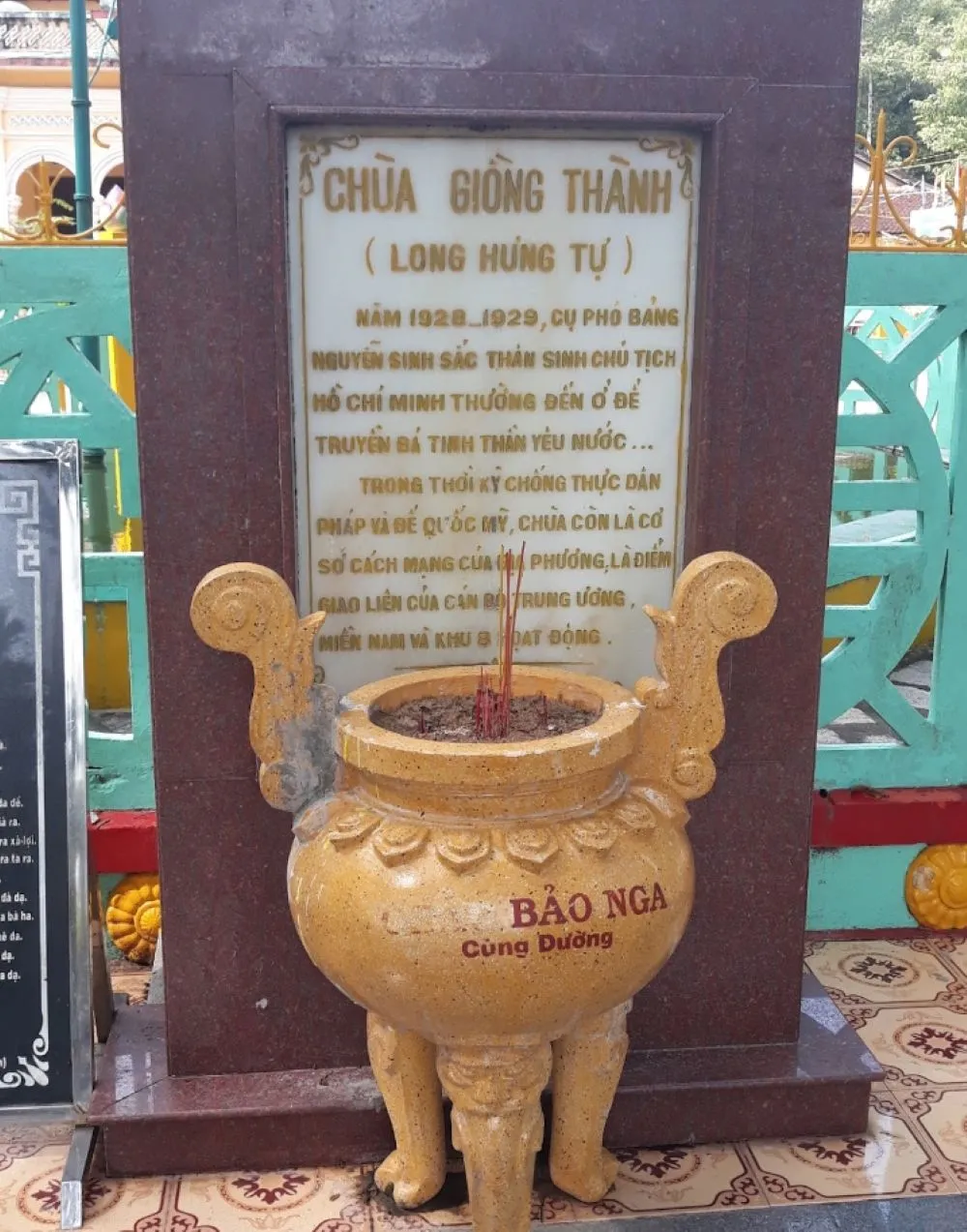 Chùa Giồng Thành (Long Hưng Tự) mang kiến trúc kết hợp 2 phong cách Á Âu