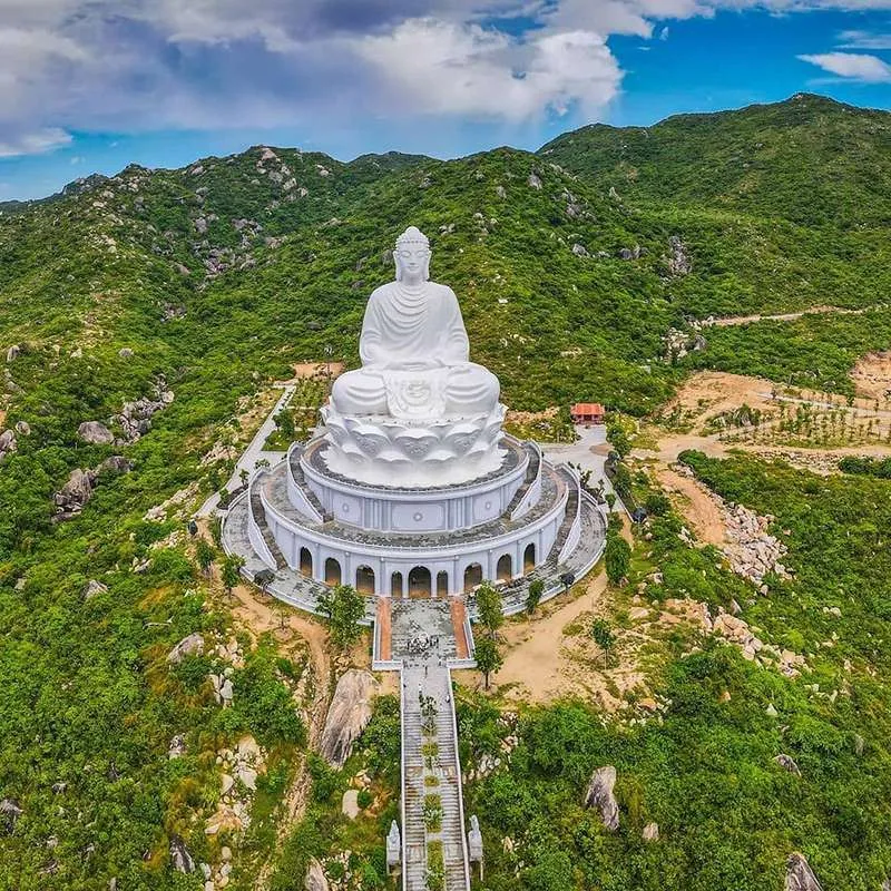 Chùa Ông Núi, tọa độ linh thiêng với tượng Phật ‘tựa sơn vọng hải’