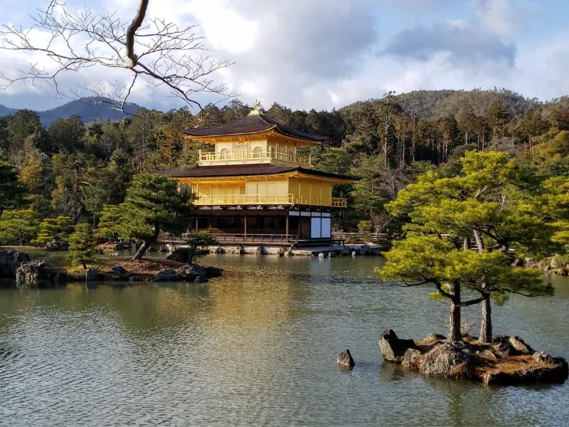 Chùa vàng Kinkakuji, chùa dát vàng lộng lẫy bậc nhất Nhật Bản