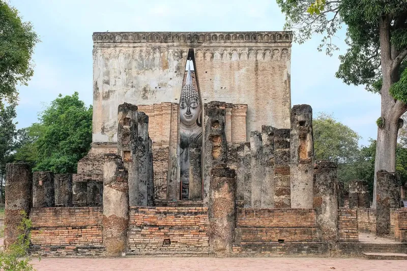 Cố đô Sukhothai nơi đón bình minh của hạnh phúc tại Thái Lan