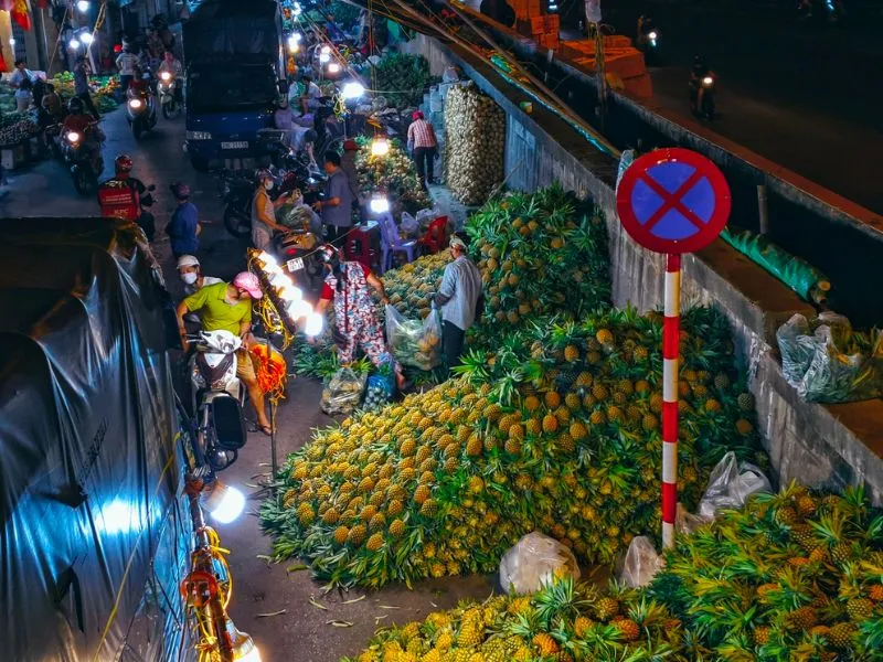 Có khu chợ Long Biên không ngủ nổi tiếng khắp Hà Thành