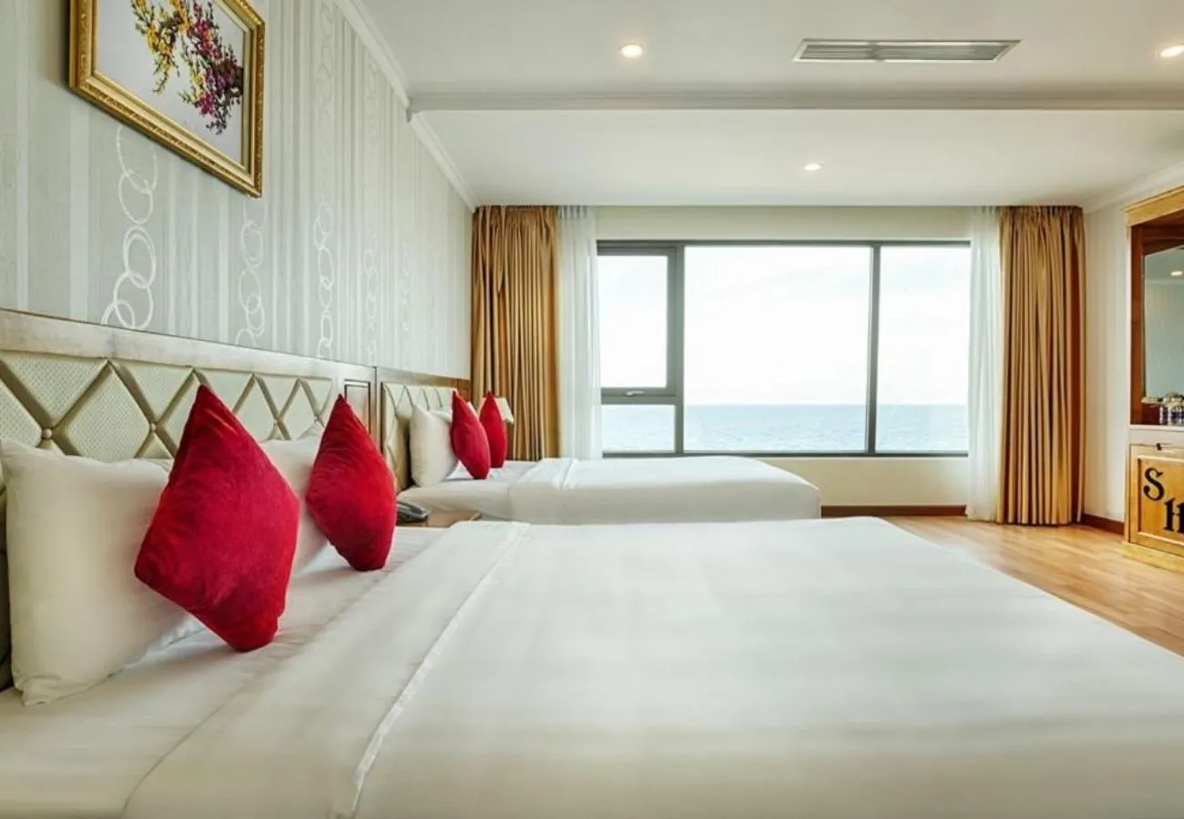 Có một Serene Hotel Danang nằm dịu dàng bên cạnh đại dương xanh