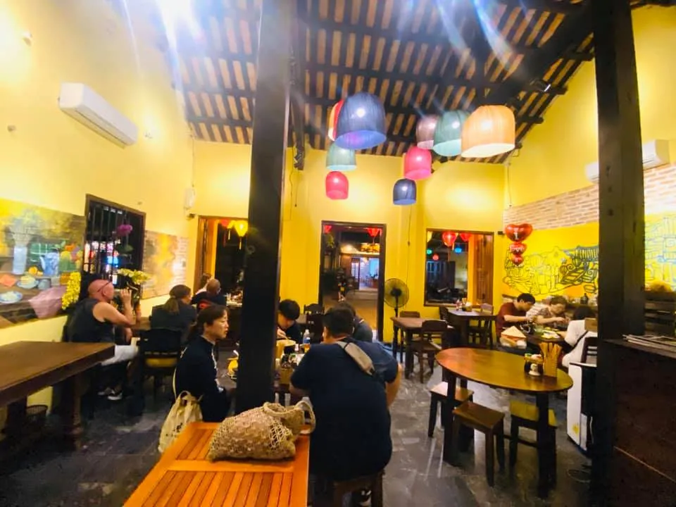 Com Linh restaurant Hoi An – Nhà hàng đặc sản Hội An và các món ăn Việt