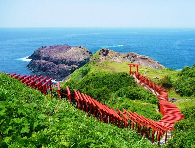 Cổng Torii Nhật Bản nơi dẫn lối đến với các vị thần